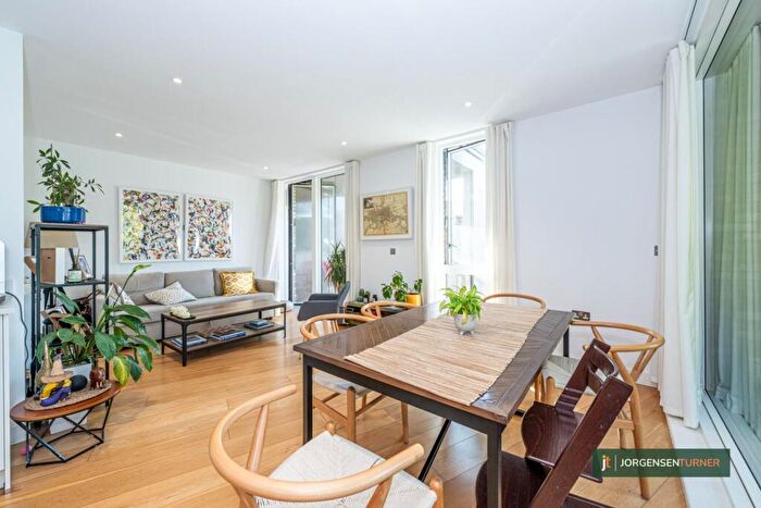 2 Bedroom Flat To Rent In Gorefield Place Kilburn Park, London, NW6