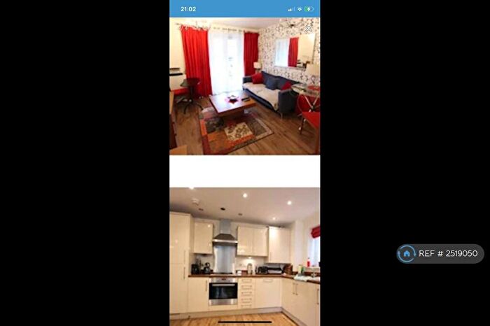 2 Bedroom Flat To Rent In Chapel Drive, Dartford, DA2