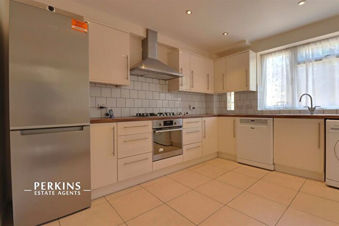 3 Bedroom End Of Terrace House To Rent In Bryant Road, Yeading, Hayes, UB5