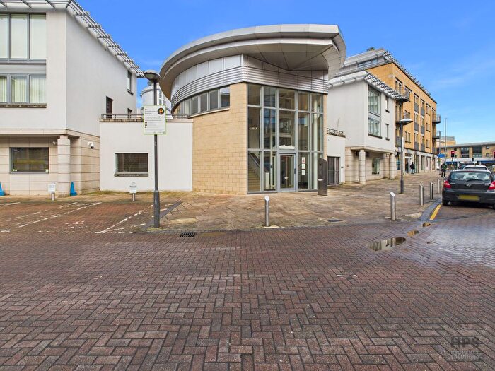 1 Bedroom Flat For Sale In The Belvedere, Homerton Street, Cambridge, CB2