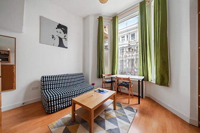 Studio To Rent In Fairholme Road, West Kensington, London, W14