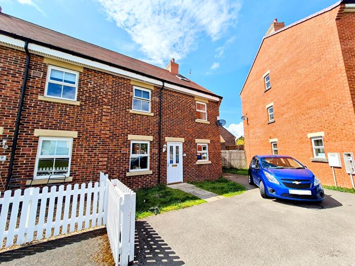 5 Bedroom Semi Detached House To Rent In Merrybent Drive, Merrybent, Darlington, DL2