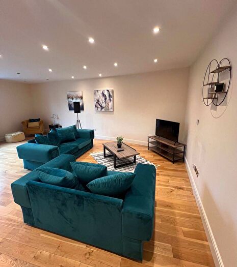 2 Bedroom Apartment To Rent In Castle Gate Development, Bedford, MK40