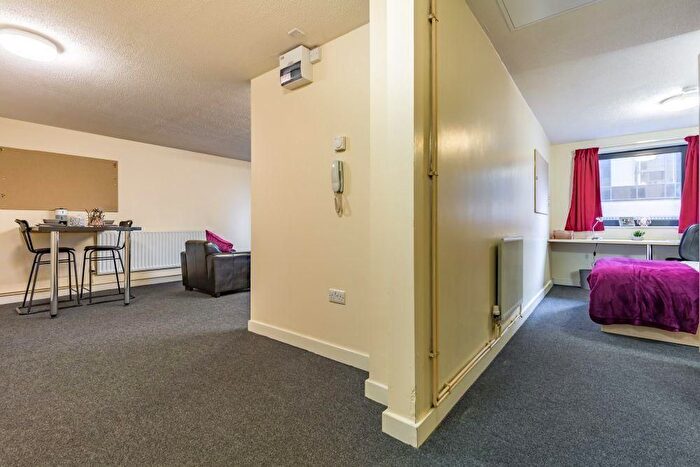 Studio To Rent In Broad Street, Sheffield, S2