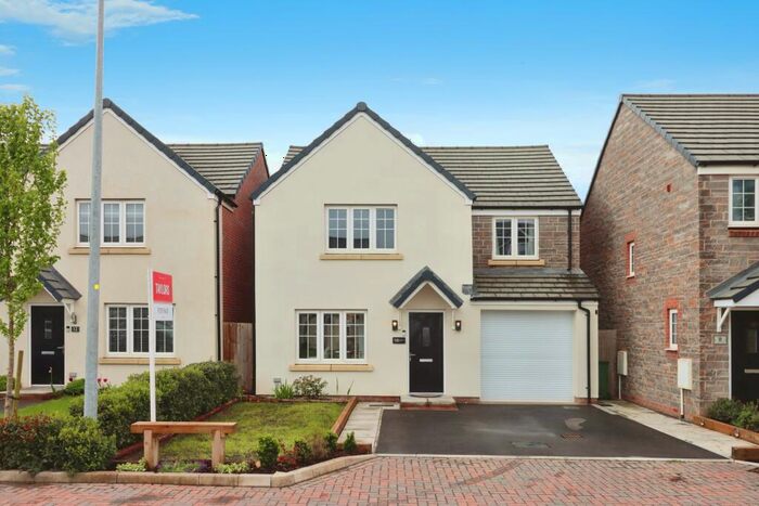 4 Bedroom Detached House For Sale In Aubretia Road, Lyde Green, Bristol, BS16