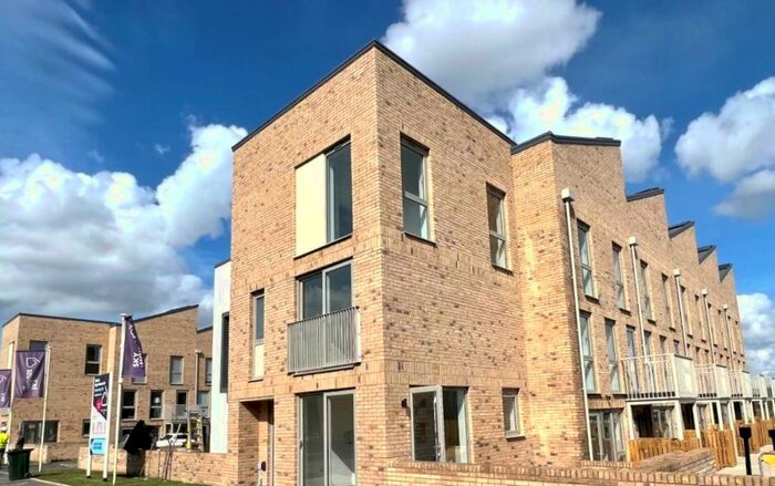 4 Bedroom Town House To Rent In Lescar Road, Waverley, Rotherham, S60