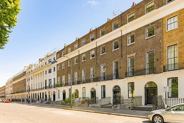 3 Bedroom Flat For Sale In Mecklenburgh Square, Bloomsbury, WC1N