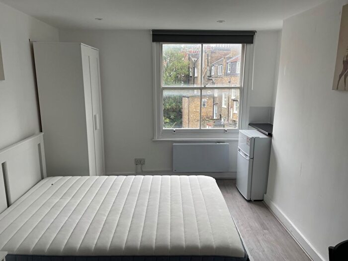 Studio To Rent In Marchmont Street, Holborn London, WC1N