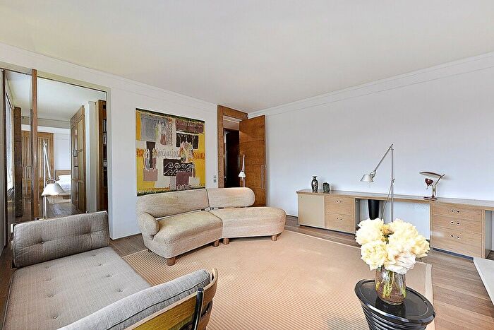 1 Bedroom Flat To Rent In Tite Street, Chelsea, SW3