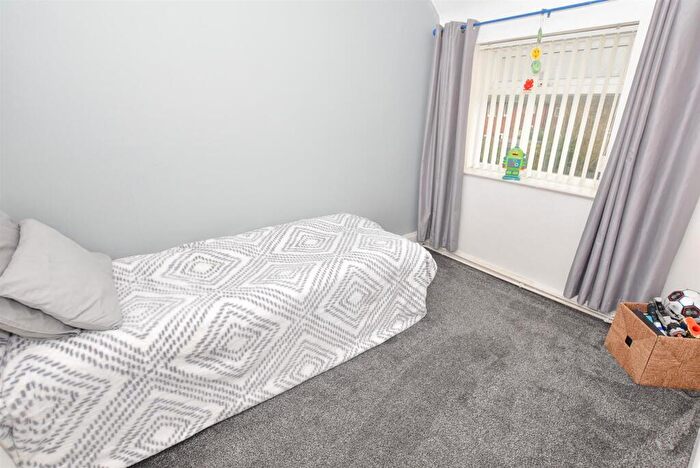 3 Bedroom Terraced House For Sale In Beechwood Road, Bromborough, CH62