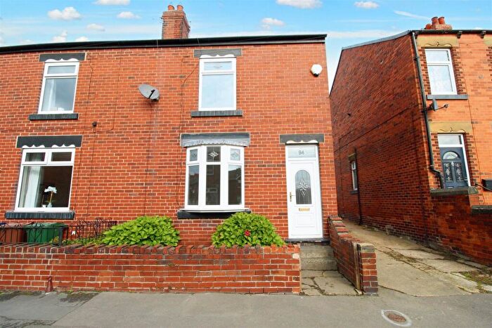 2 Bedroom End Of Terrace House For Sale In Pye Avenue, Mapplewell, Barnsley, S75