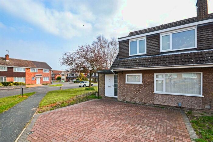 3 Bedroom Semi-Detached House To Rent In Leyburn Close, Cambridge, CB1