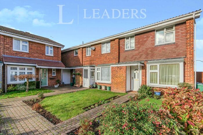 3 Bedroom Semi-Detached House To Rent In Headley Grove, Tadworth KT20