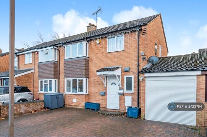 4 Bedroom Semi-Detached House To Rent In Edrich Avenue, Oldbrook, Milton Keynes, MK6