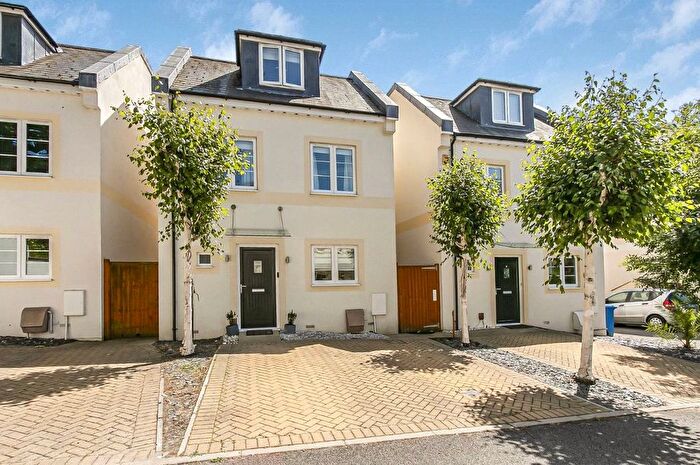 4 Bedroom Detached House For Sale In Park Close, Poole, Dorset, BH15