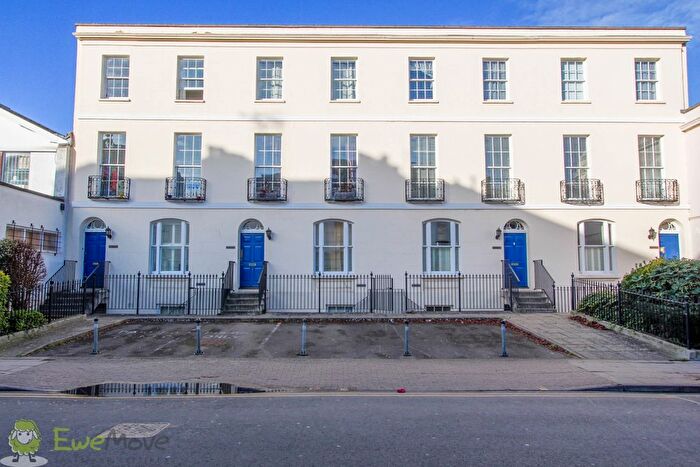 2 Bedroom Flat To Rent In Flat, Winchcombe Street, Cheltenham, GL52
