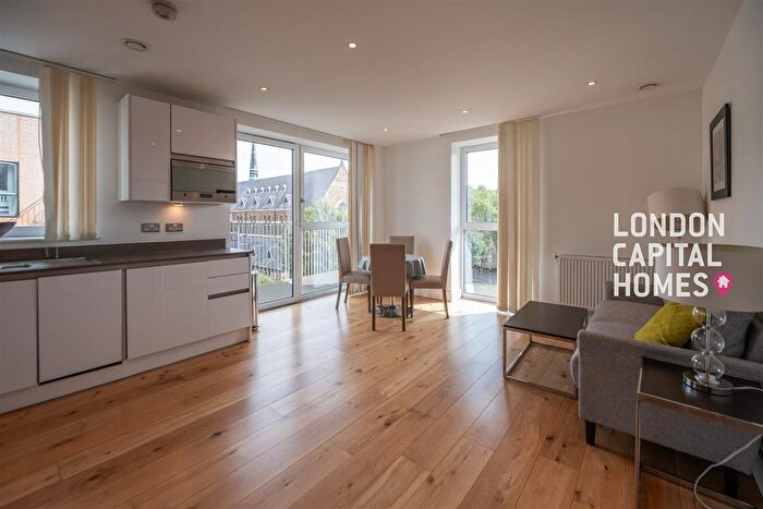 2 Bedroom Flat To Rent In St. Vincent Court, Hoy Street, London, E16