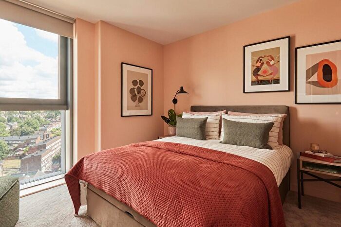 2 Bedroom Flat To Rent In Bale & Anchor, Flat Bale House, Conington Road, London, SE13