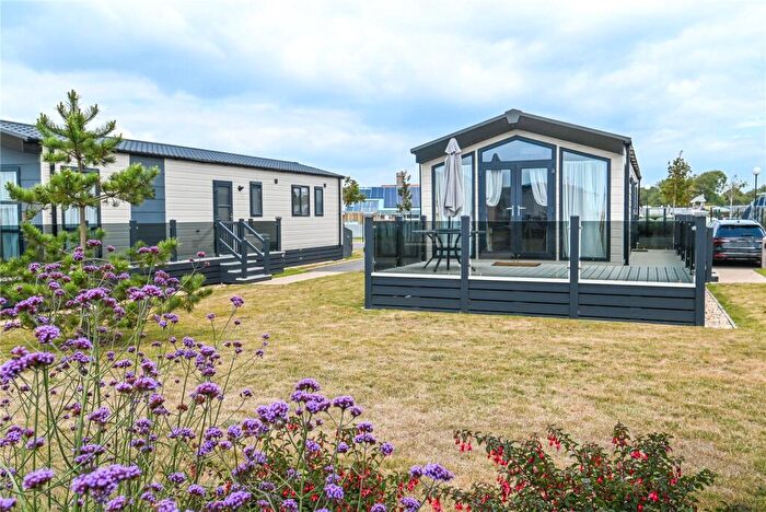 2 Bedroom Park Home For Sale In Sunset Cliffs, Hoburne Naish Holiday Park, Barton On Sea, Hampshire, BH25