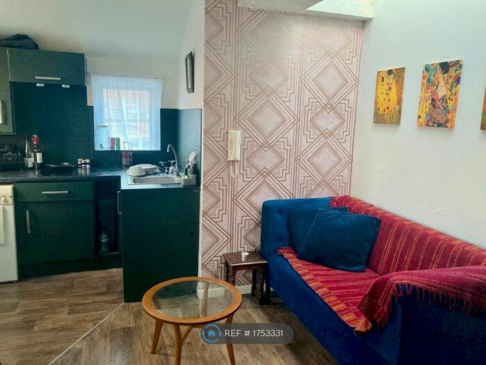 1 Bedroom Flat To Rent In Eagle Parade, Buxton, SK17