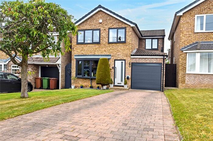 4 Bedroom Detached House For Sale In Mallard Avenue, Wakefield, West Yorkshire, WF2