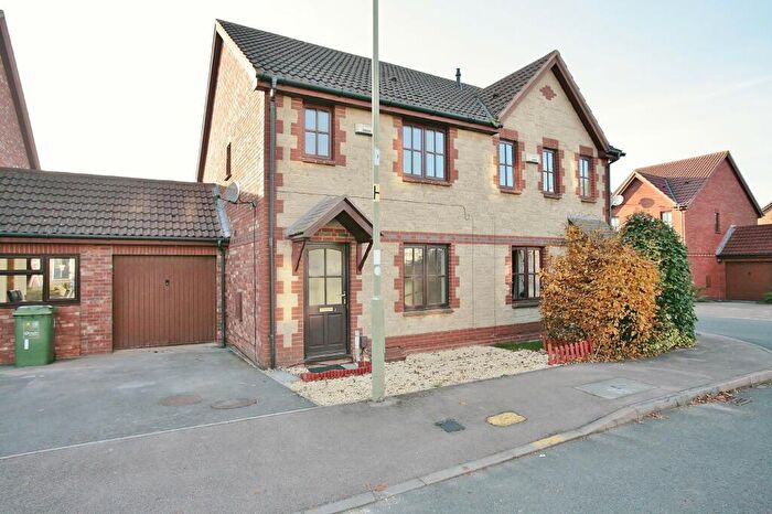3 Bedroom Semi-Detached House To Rent In Bergamot Place, Greater Leys, Oxford, OX4