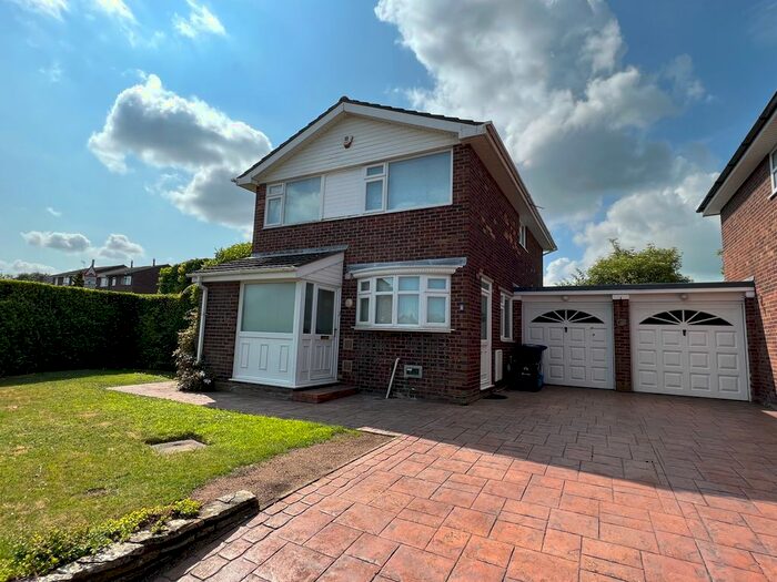 4 Bedroom Detached House To Rent In Dakota Drive, Bristol, BS14