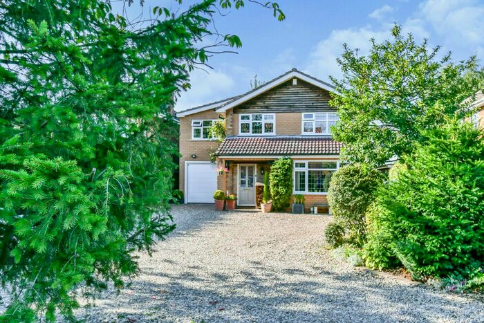 5 Bedroom Detached House For Sale In Back Lane, Bilbrough, York, YO23