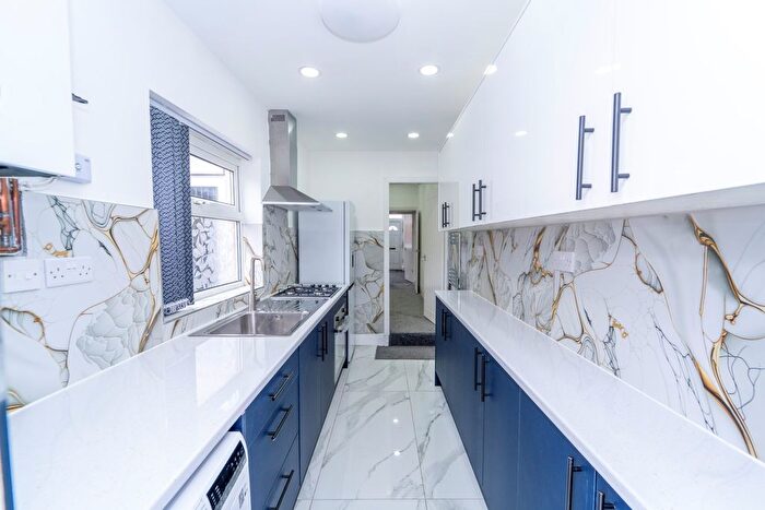 3 Bedroom Terraced House For Sale In Orson Street, Leicester, LE5