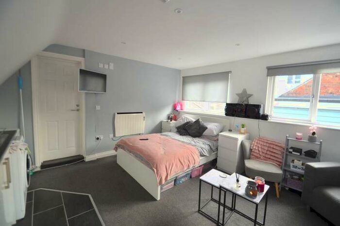 Flat To Rent In Montagu Street, Kettering, NN16