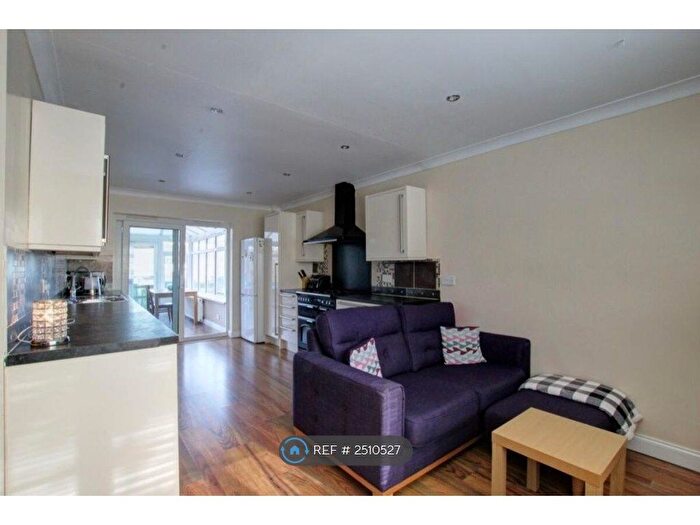 3 Bedroom Semi-Detached House To Rent In Mount Pleasant, Houghton Le Spring, DH5