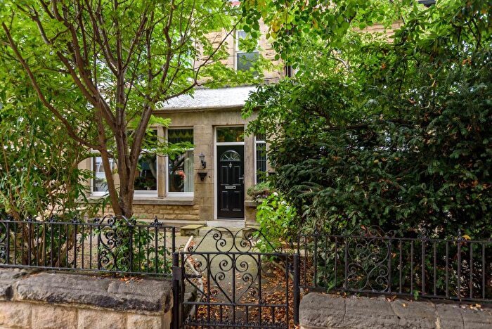 4 Bedroom Terraced House For Sale In Dragon Parade, Harrogate, HG1