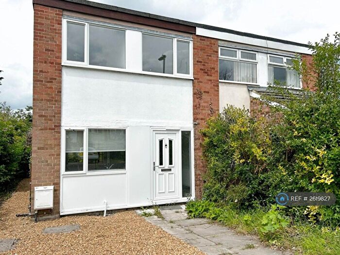 3 Bedroom End Of Terrace House To Rent In Derwent Close, Cambridge, CB1