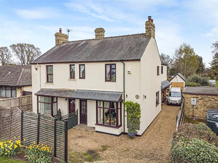 4 Bedroom Semi-Detached House For Sale In Ely Road, Waterbeach, Cambridge, CB25