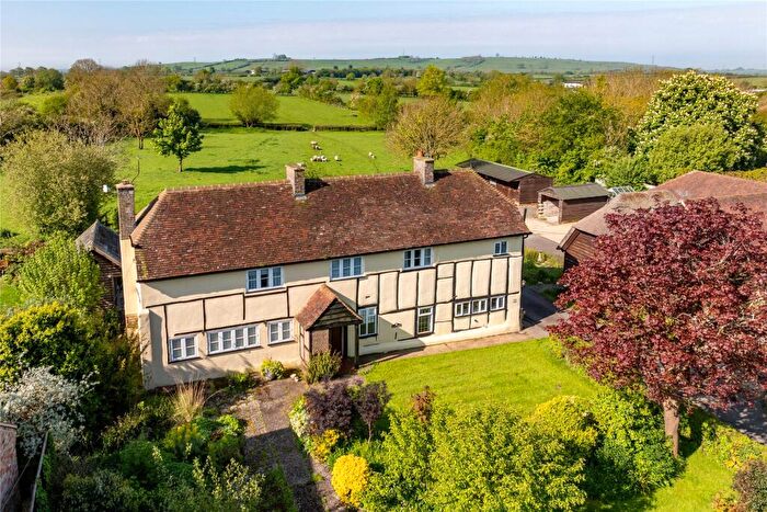 4 Bedroom Equestrian Facility For Sale In High Street, North Marston, Buckingham, Buckinghamshire, MK18