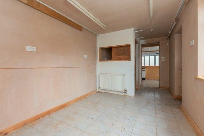 3 Bedroom Semi-Detached House For Sale In Walden Crescent, Stockport, Greater Manchester, SK7