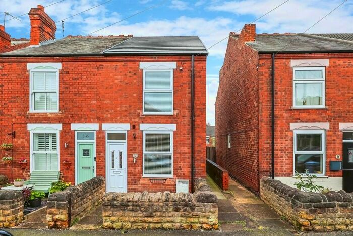 3 Bedroom Semi-Detached House To Rent In Doris Road, Ilkeston, DE7