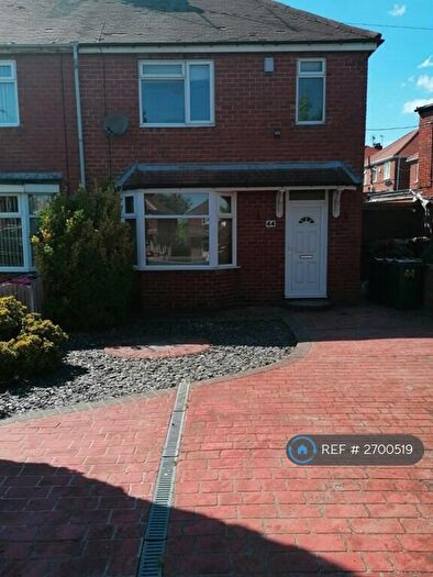 3 Bedroom Semi Detached House To Rent In Lodge Lane, Sheffield, S26