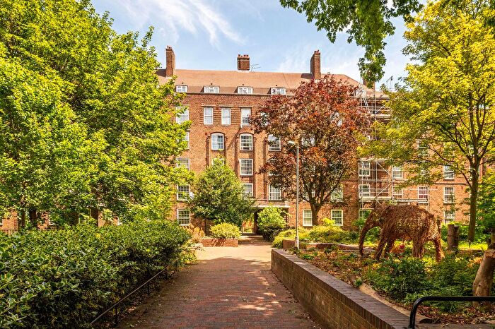 1 Bedroom Flat For Sale In Falmouth Road, Elephant And Castle, London, SE1