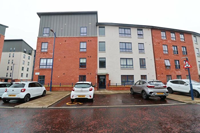 2 Bedroom Flat To Rent In Dalmeny Gate, Glasgow, Glasgow City, G5