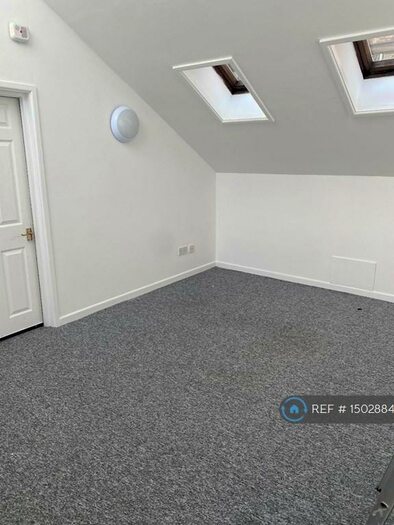 2 Bedroom Flat To Rent In West Hill Road, Bournemouth, BH2