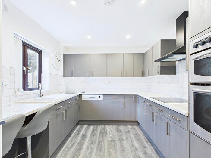 3 Bedroom Terraced House For Sale In Arnolds Way, Cirencester, GL7