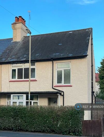 3 Bedroom Semi-Detached House To Rent In Elm Grove Road, Farnborough, GU14