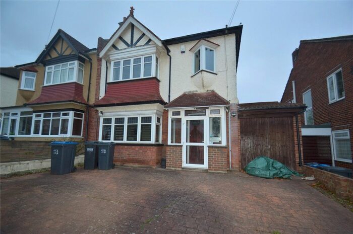3 Bedroom Semi-Detached House To Rent In Kendall Avenue South, Sanderstead, South Croydon CR2