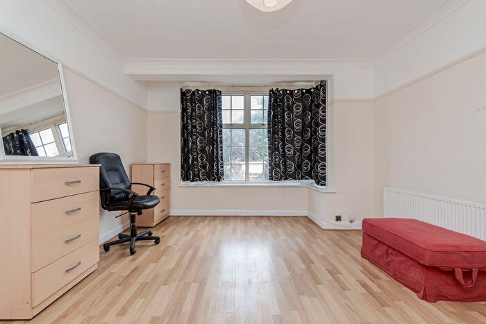 4 Bedroom Terraced House To Rent In Martin Way, Morden, SM4