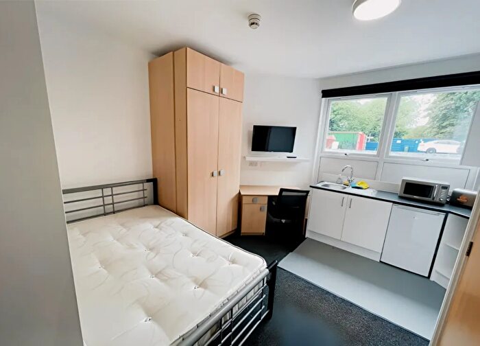 1 Bedroom Flat To Rent In Forest Road, Loughborough, LE11