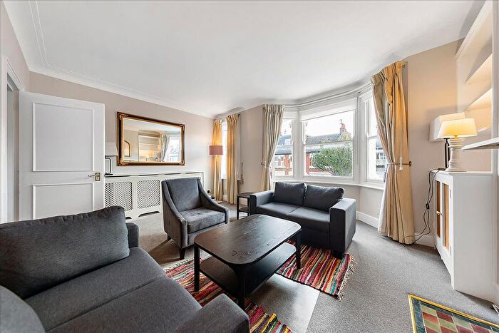 4 Bedroom Flat To Rent In Inglethorpe Street, Fulham, London, SW6