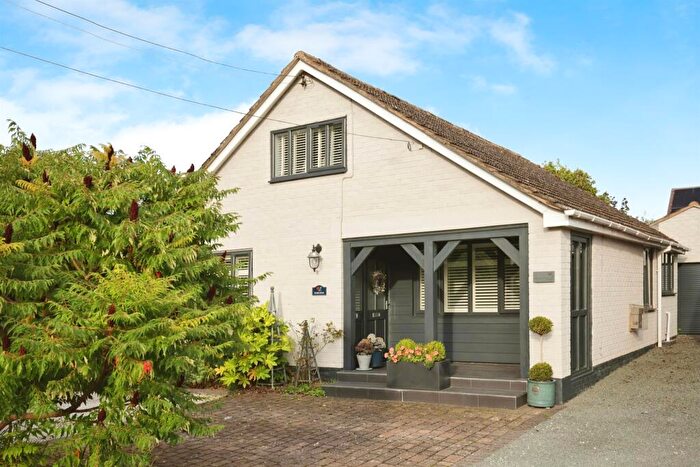 4 Bedroom Detached House For Sale In School Street, Church Lawford, Rugby, CV23