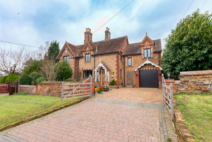 4 Bedroom Semi-Detached House For Sale In Heath Road, Great Brickhill, Buckinghamshire, MK17