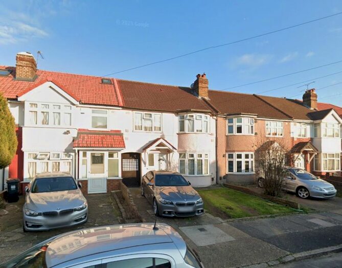 3 Bedroom Terraced House To Rent In Ash Grove, Hounslow, TW5